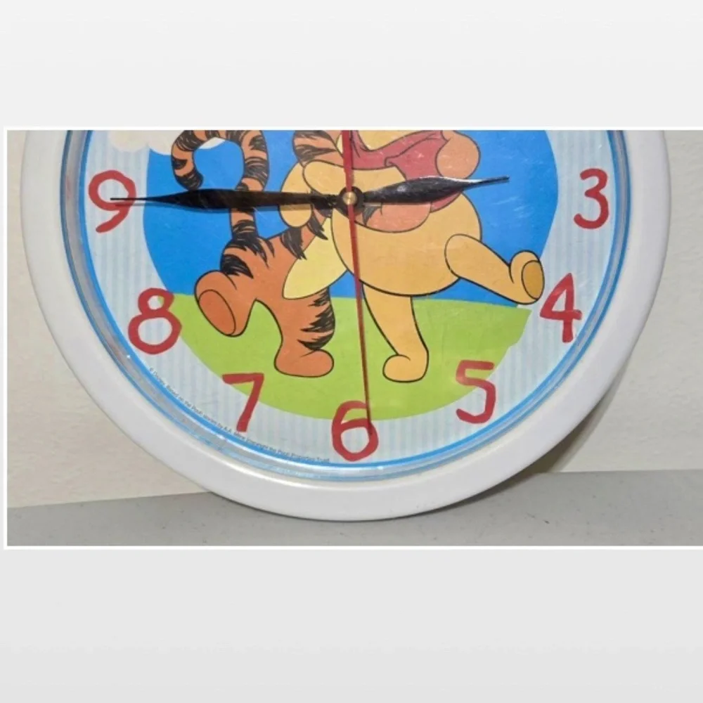 Vtg 90s Disney Wall Clock Winnie The Pooh & Tigger 10” Battery Analog Working